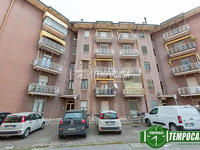 Appartamento trilocale in vendita in Via Vincenzo Ambrogio, Casalpusterlengo