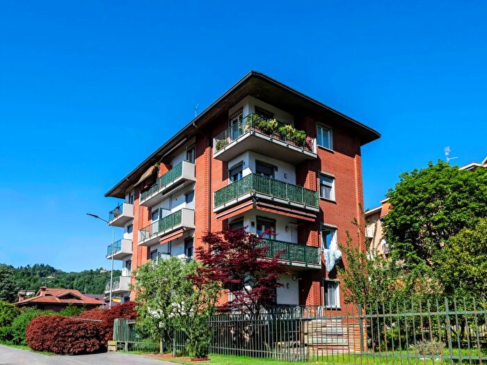Appartamento con 7 locali in vendita in Via Giacomo Matteotti, Ponteranica
