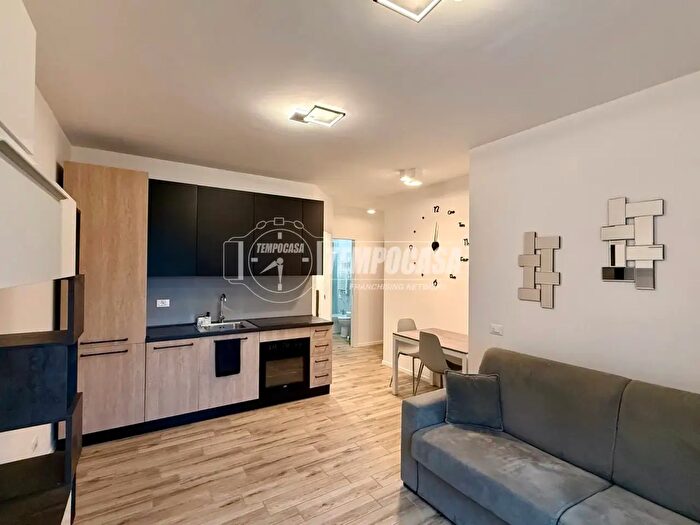 Appartamento bilocale in vendita in Via Staro, Milano