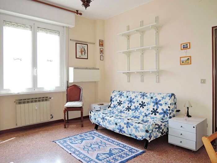 Appartamento monolocale in affitto in Via dell'Allodola, Inganni, Milano
