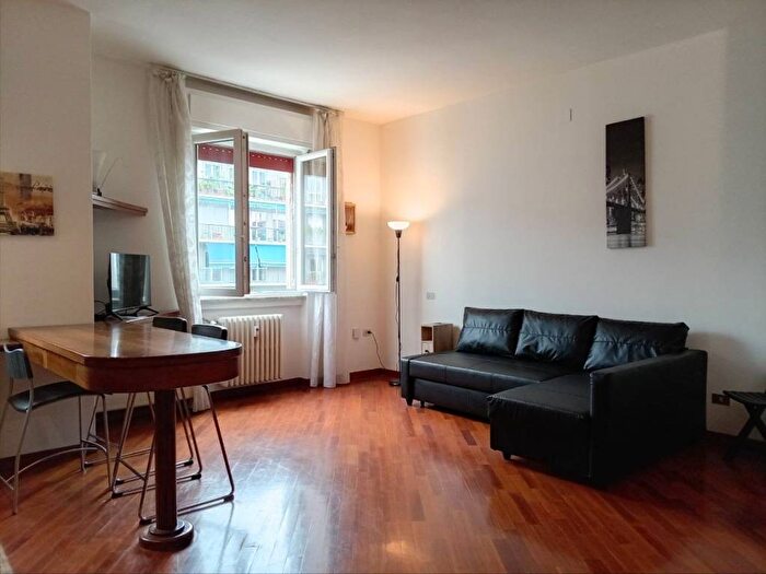 Appartamento bilocale in affitto in Via George Washington, Washington, Milano