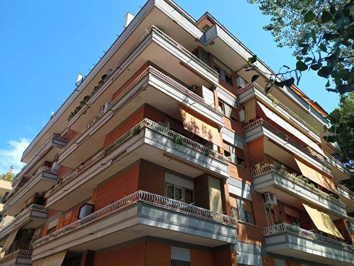 Appartamento trilocale in affitto in Via Salvatore Denti di Piraino, Ostia Levante, Roma