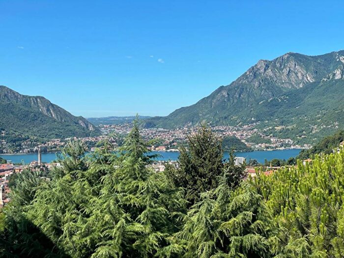 Appartamento trilocale in affitto in Via Fausto Valsecchi, Bonacina, Lecco