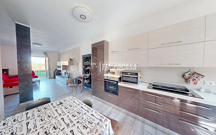 Appartamento trilocale in vendita in Corso Belgio, Torino