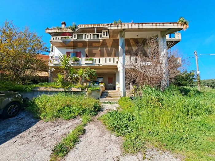 Casa con 15 locali in vendita in Contrada Palude, Torino Di Sangro