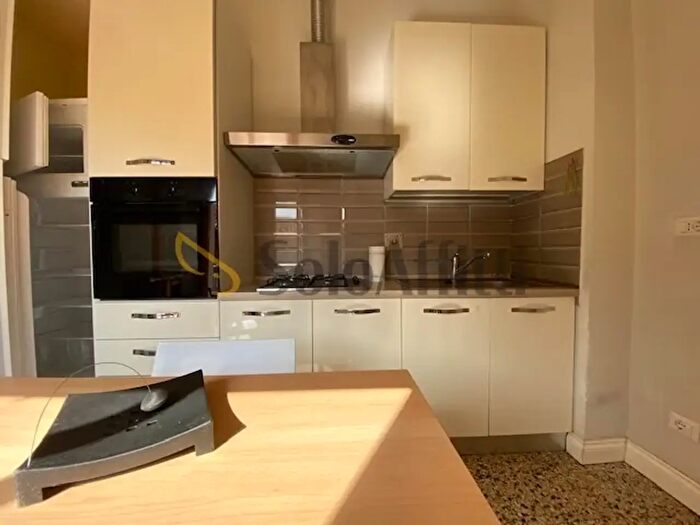 Appartamento trilocale in affitto in Via Cremani, Siena