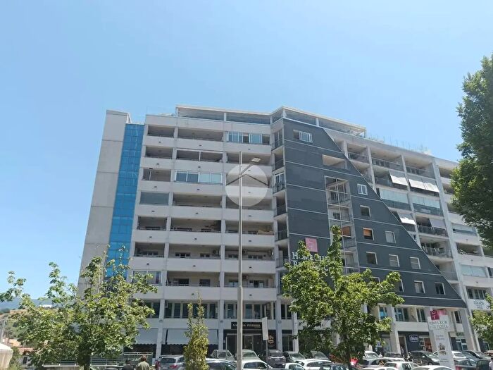 Appartamento con 5 locali in vendita in Viale Giacomo Mancini, Cosenza