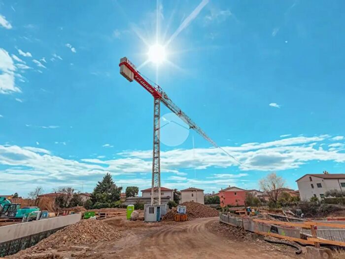 Appartamento trilocale in vendita in Via Berto Barbarani, Pescantina