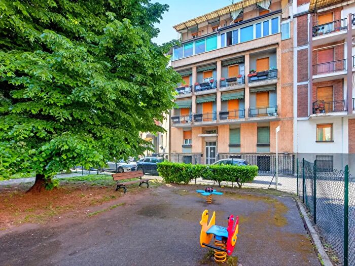 Appartamento bilocale in vendita in Via Grigna, Baranzate