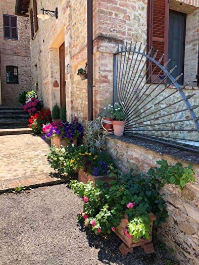 Casa con 5 locali in vendita in Perugia