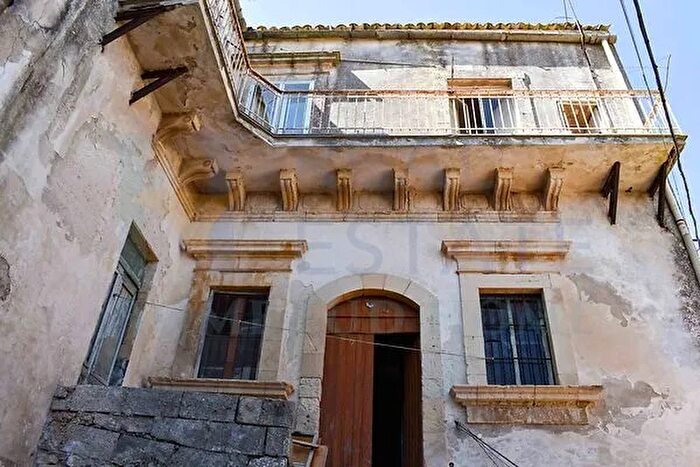 Casa in vendita in Palazzolo Acreide, Ragusa
