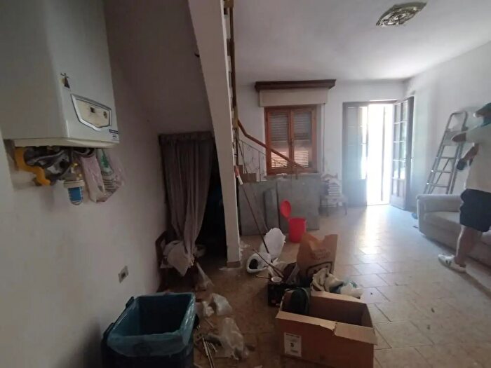 Casa con 7 locali in vendita in Pisa