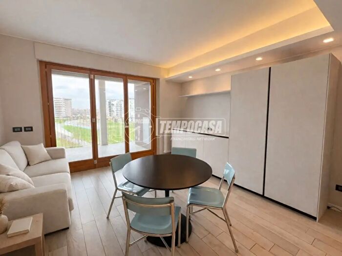 Appartamento bilocale in vendita in Via Ugo Tognazzi, Milano