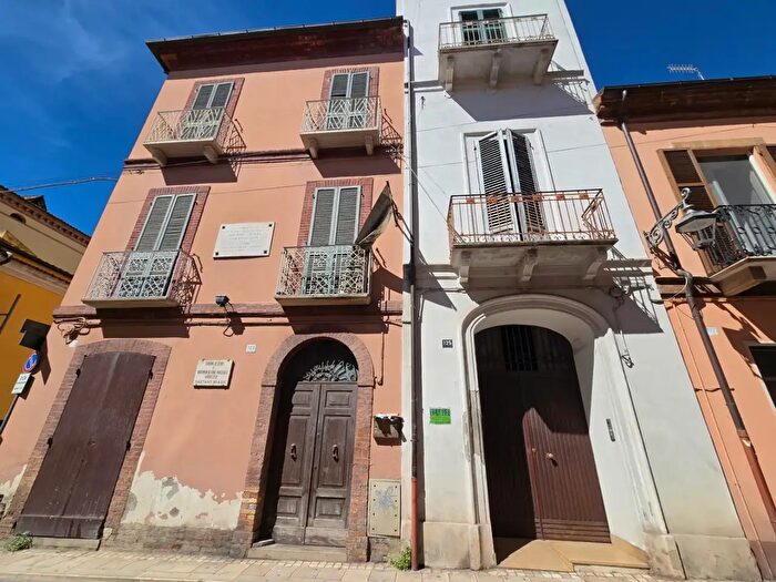 Appartamento quadrilocale in vendita in Via Giuseppe Garibaldi, Giulianova