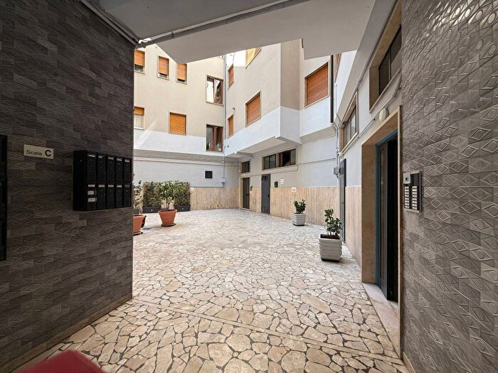 Appartamento quadrilocale in affitto in Via Vezzia, Centro, Avezzano