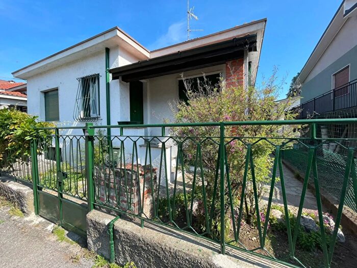 Case in Vendita e in Affitto - 3