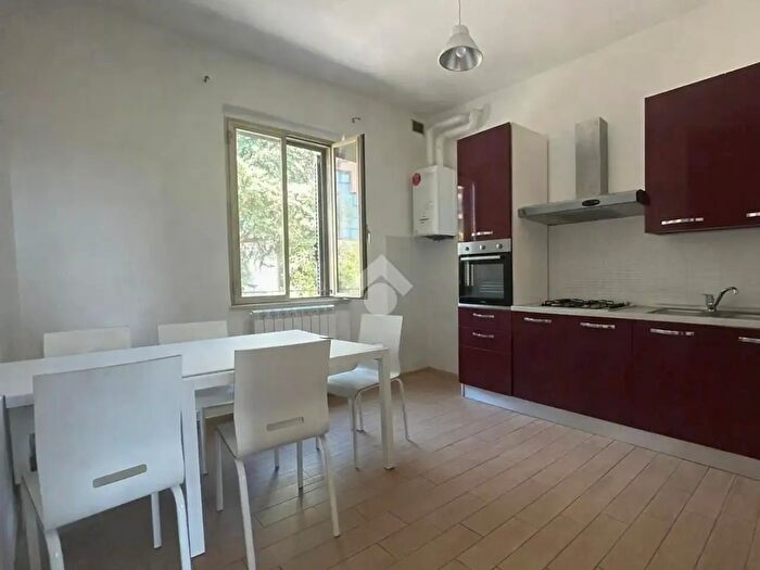 Appartamento quadrilocale in affitto in Via Eugubina, Perugia