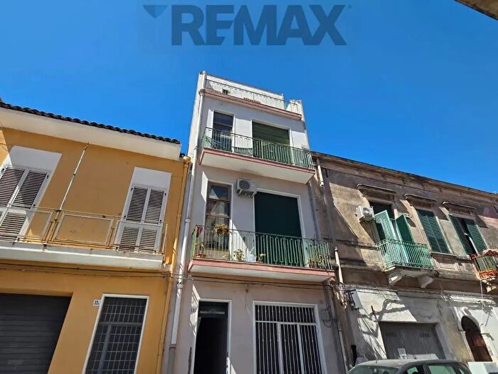 Appartamento con 7 locali in vendita in Via Galati, Catania