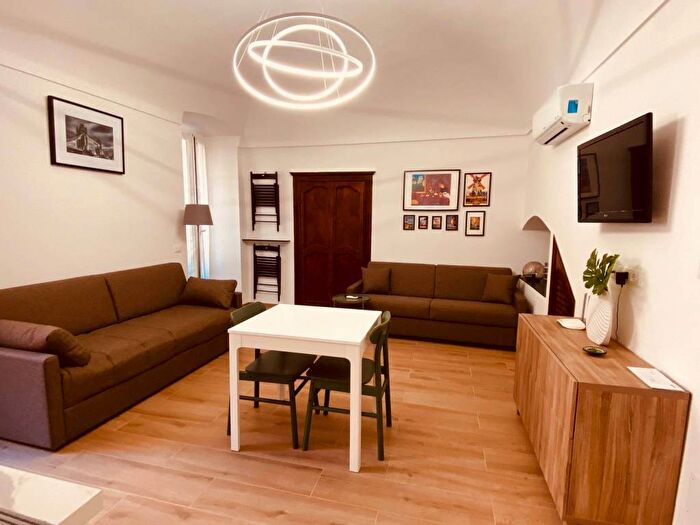 Appartamento monolocale in affitto in Via Cristoforo Colombo, Centro, Alassio