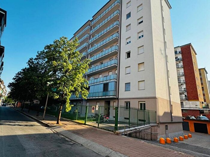 Appartamento trilocale in affitto in Via Don Giovanni Bosco, Centro, San Giuliano Milanese