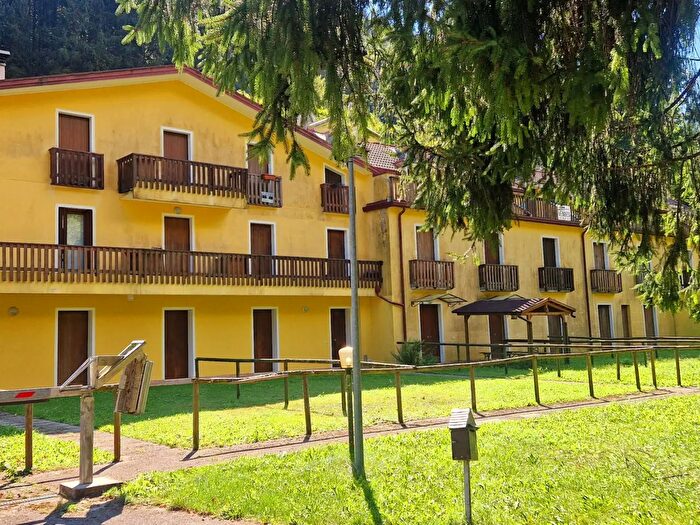 Appartamento trilocale in vendita in Sarmede