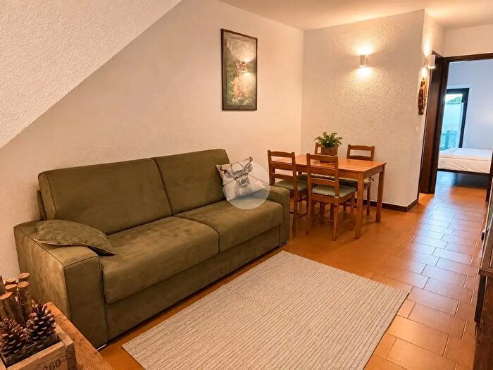 Appartamento trilocale in vendita in Via S Nazzaro, Lozio