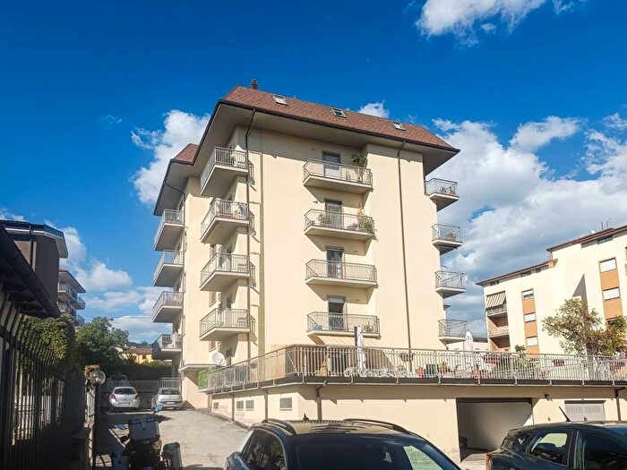 Appartamento quadrilocale in affitto in Via Conduttura, Santa Barbara San Sisto, L'Aquila