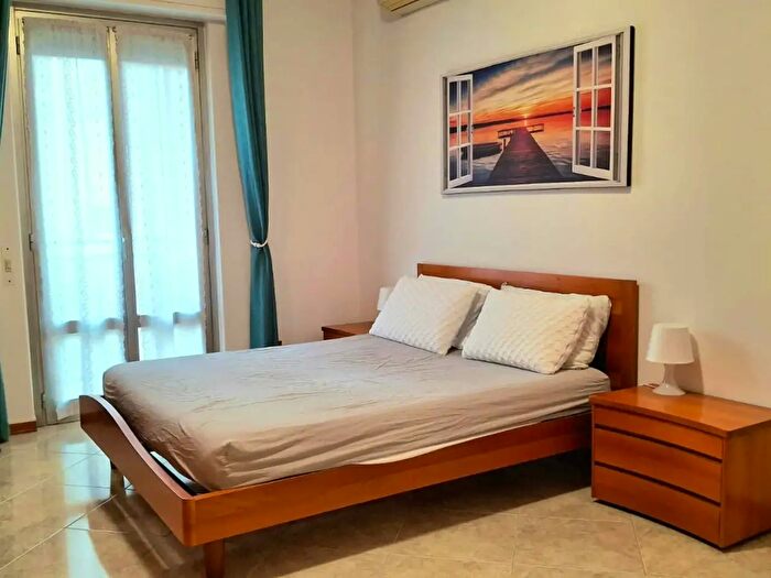 Appartamento in affitto in Via Sem Benelli, Milano