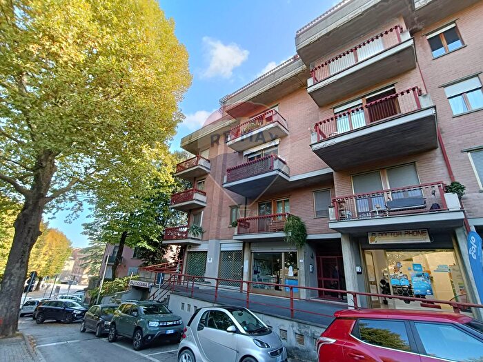 Appartamento con 5 locali in vendita in Salita Biscarini a, Marsciano