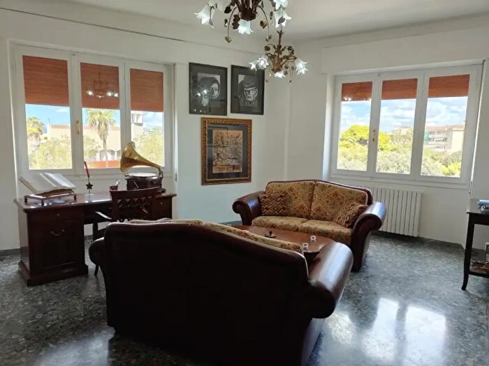 Appartamento con 5 locali in vendita in Alghero