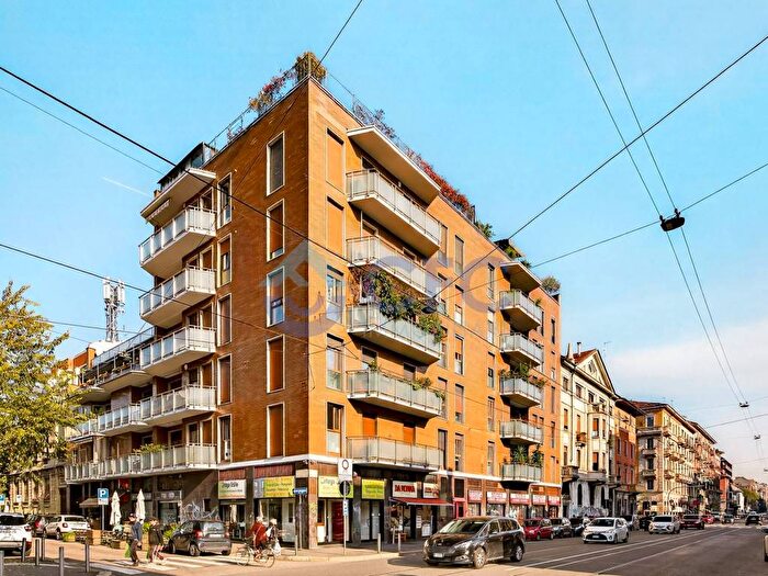 Appartamento trilocale in affitto in Via Nicola Antonio Porpora, Casoretto, Milano