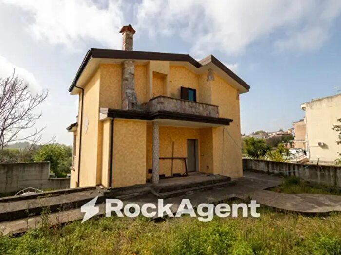 Casa quadrilocale in vendita in Via Foderaro, Simeri Crichi