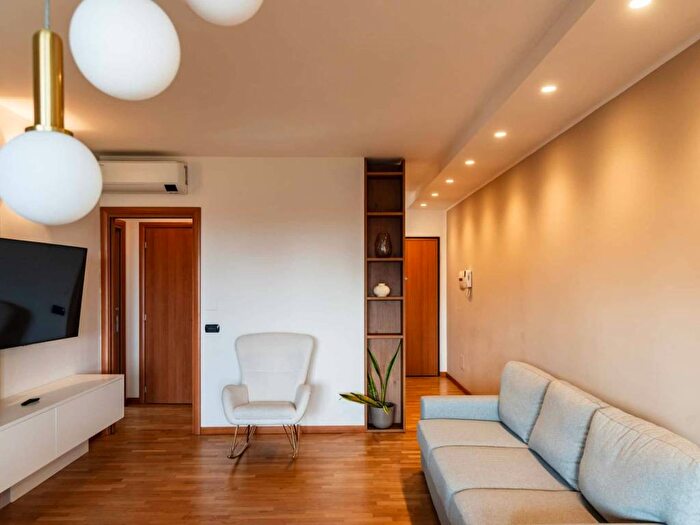 Appartamento trilocale in affitto in Via delle Forze Armate, San Carlo, Milano