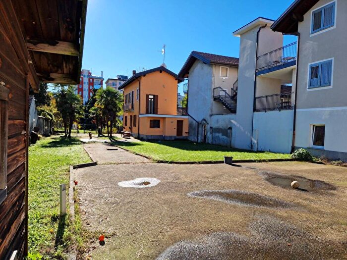 Case in Vendita e in Affitto - 2