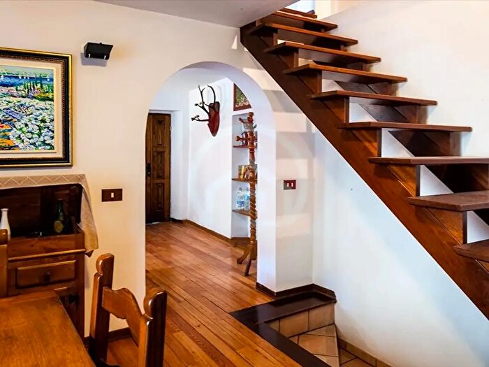 Casa con 5 locali in vendita in Via degli Andreini Trassil, Gallicano