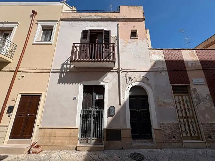 Casa monolocale in vendita in Via degli Abbamonte, Brindisi