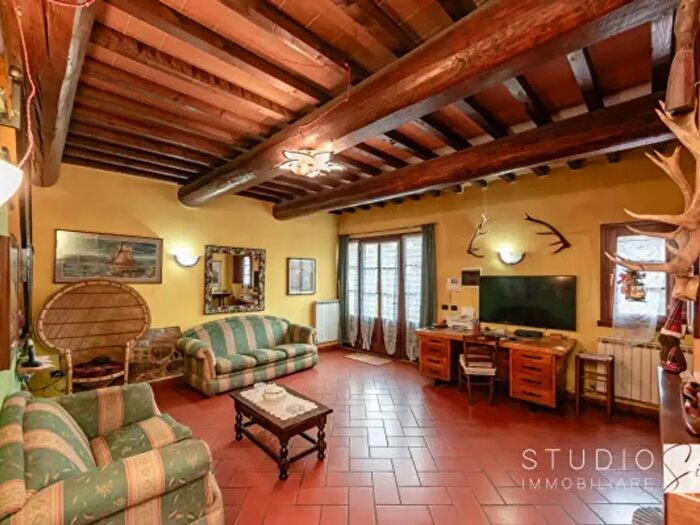 Casa con 5 locali in vendita in Via della Chiesina, Pistoia