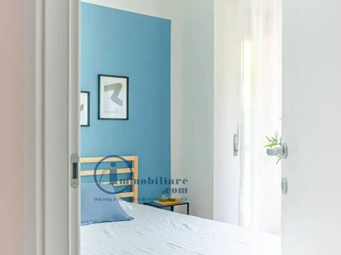 Appartamento quadrilocale in affitto in Via Bari, Milano
