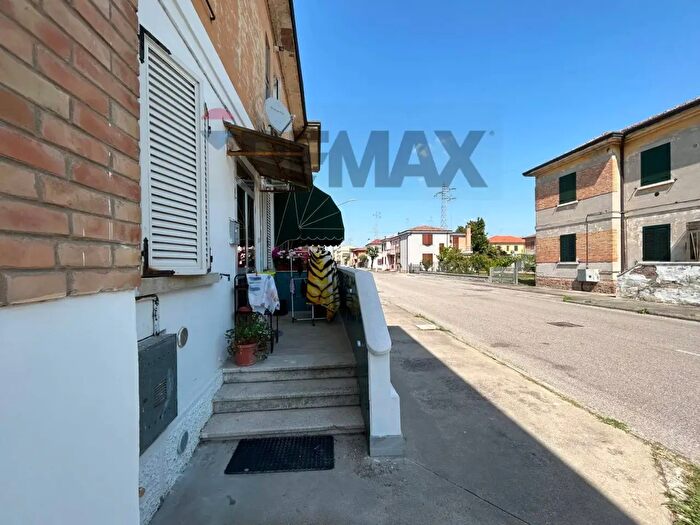 Appartamento quadrilocale in affitto in Via Trento, Occhiobello