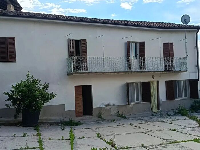 Casa quadrilocale in vendita in Via Fulvio Mazzucco, Treville