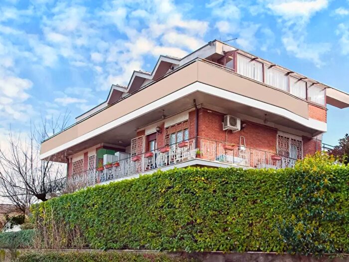 Appartamento trilocale in vendita in Via Campi dAnnibale, Grottaferrata