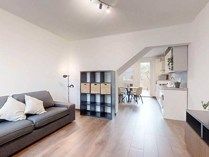 Appartamento bilocale in affitto in Via GIAMBELLINO, Stanga Pio X, Padova