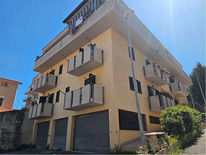 Appartamento quadrilocale in affitto in Centro, Carini