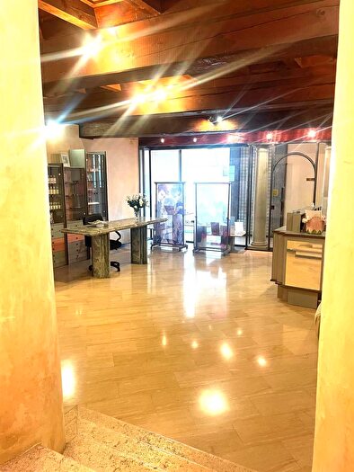 Appartamento quadrilocale in vendita in Mantova