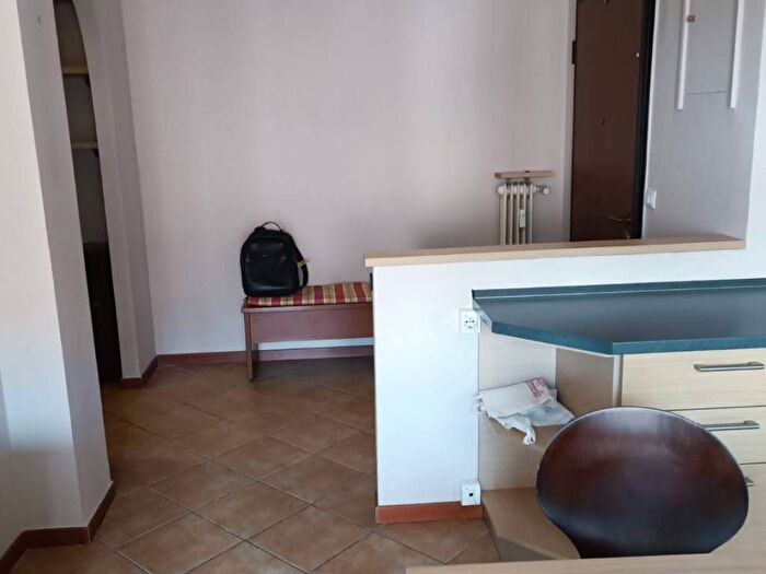 Appartamento bilocale in affitto in Via Enrico Cernuschi, Montello, Varese