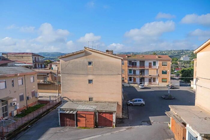 Appartamento con 5 locali in vendita in Via del Concordato B, Scordia