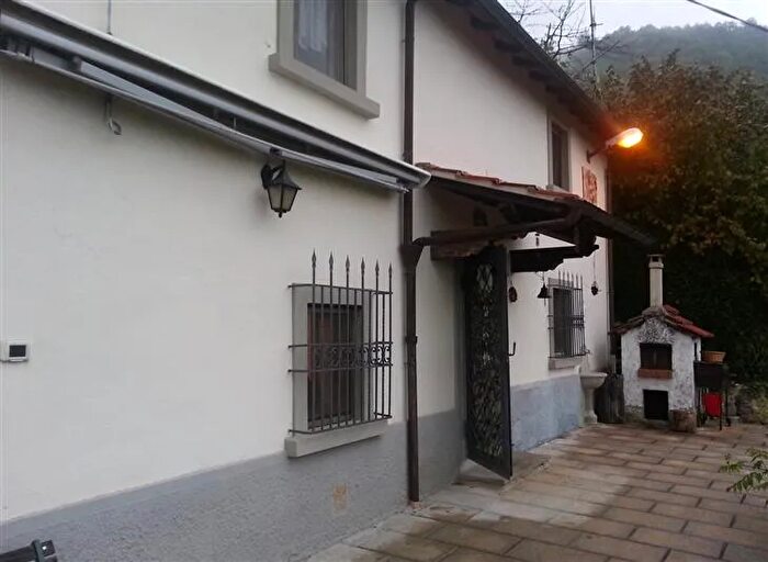 Casa con 7 locali in vendita in Vicchio, Vicchio