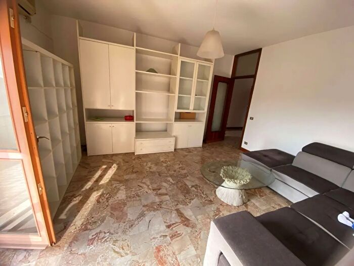 Appartamento quadrilocale in vendita in Modena