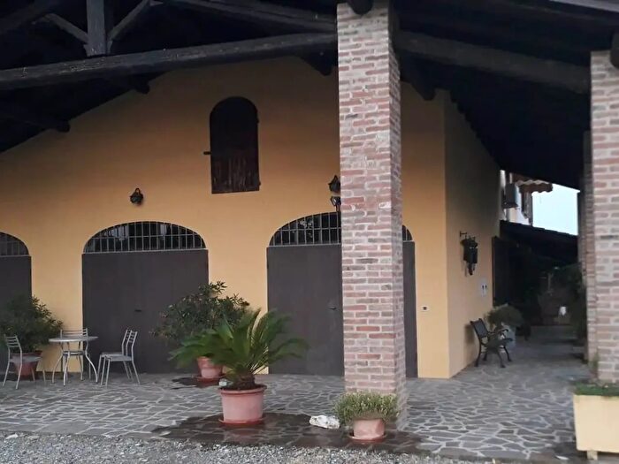 Casa quadrilocale in vendita in Caorso