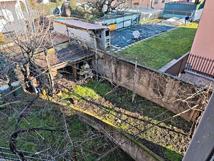 Appartamento trilocale in affitto in via Toti, Incirano, Paderno Dugnano